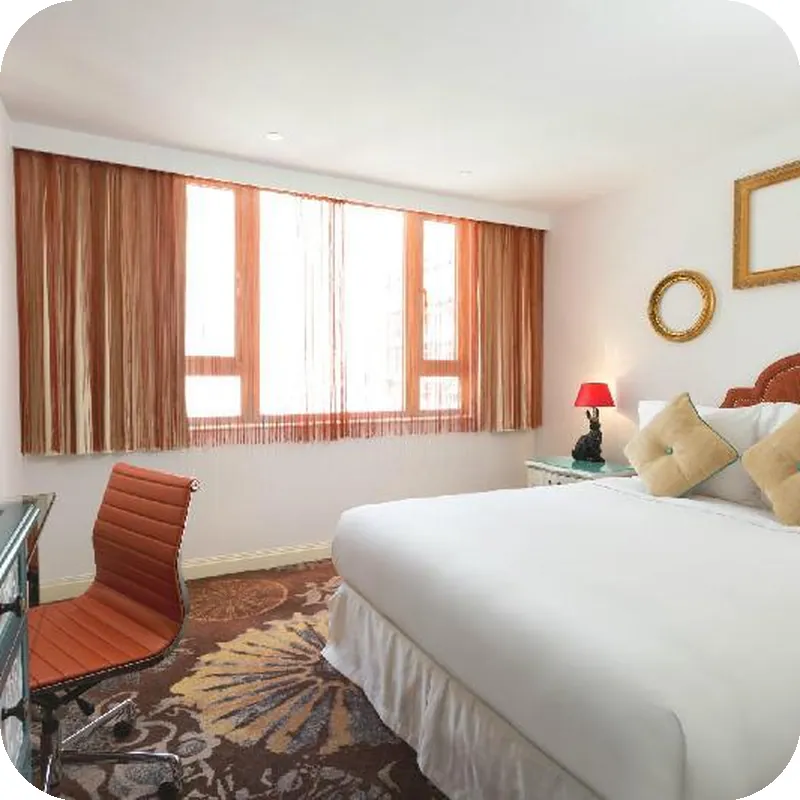 The Luxe Manor 호텔 내부 이미지