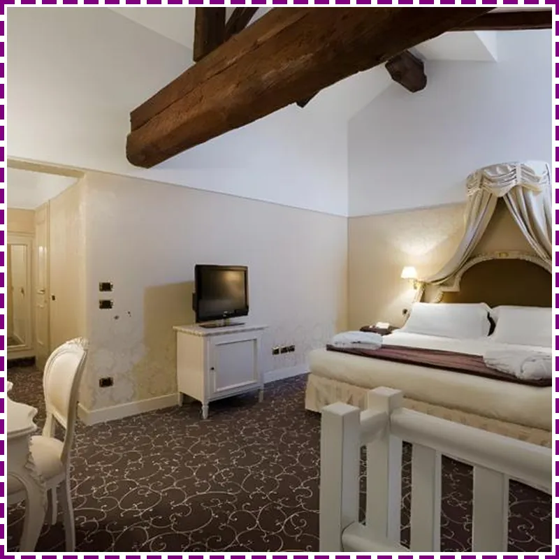 Maison Venezia - UNA Esperienze hotel room