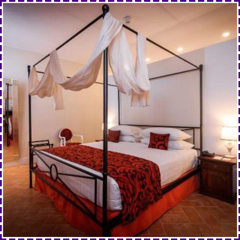 Donna Camilla Savelli hotel room