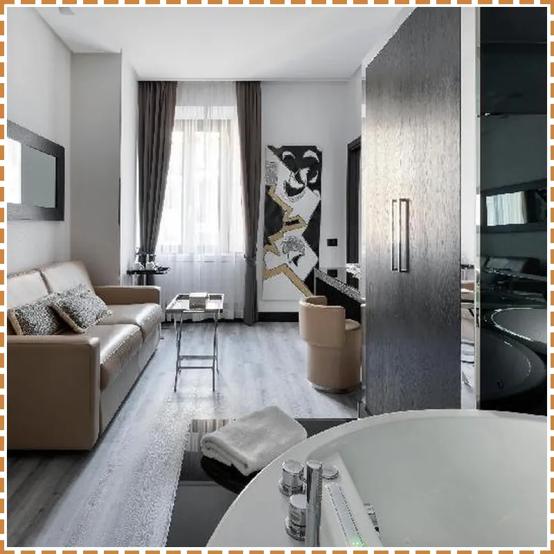 LHP Hotel Napoleon hotel room