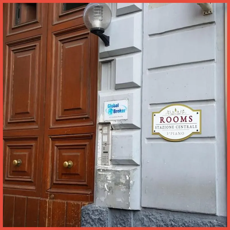 Rooms Stazione Centrale hotel view