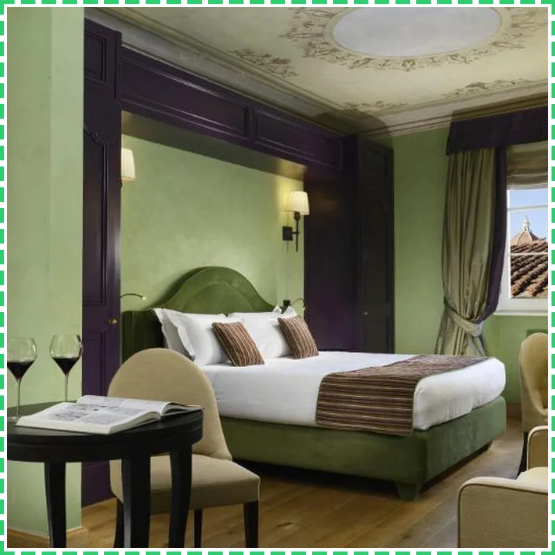 San Firenze Suites & Spa hotel room