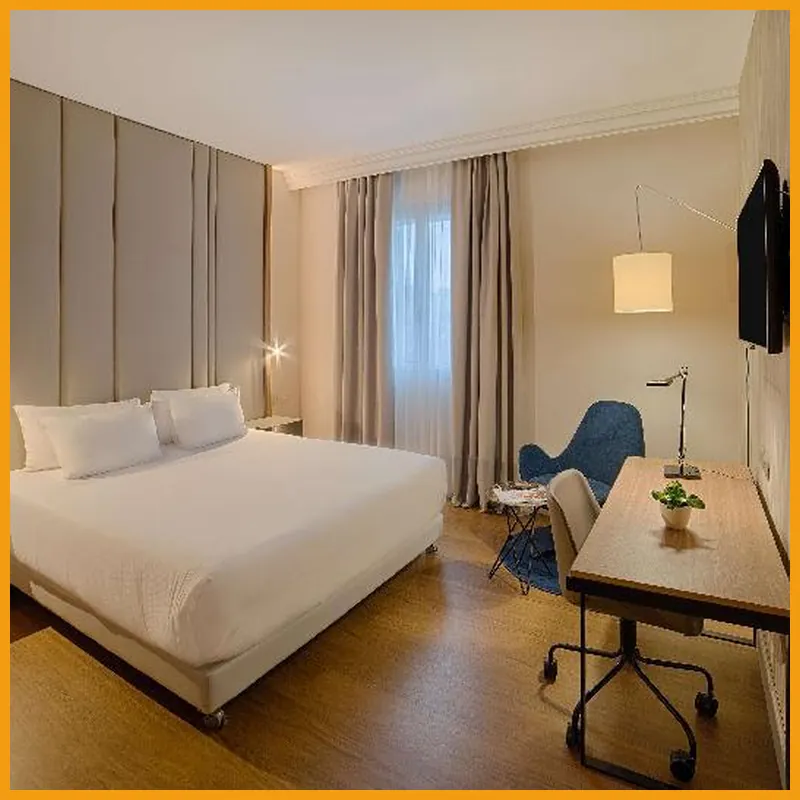 NH Bologna De La Gare hotel room