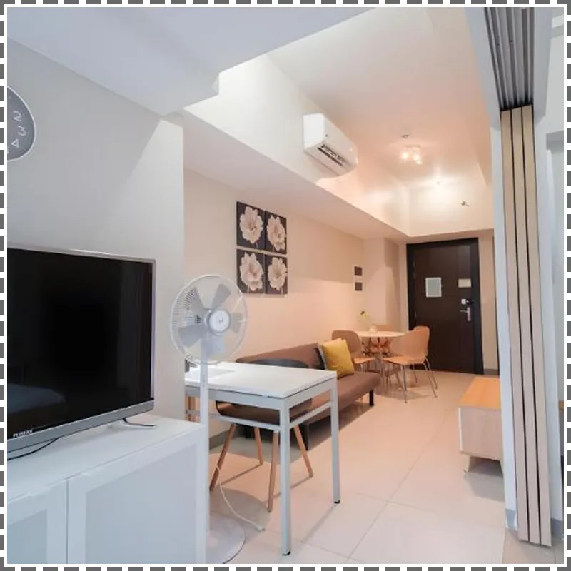 Opulent, Urban 1br Luxury Suite at Uptown BGC hotel room