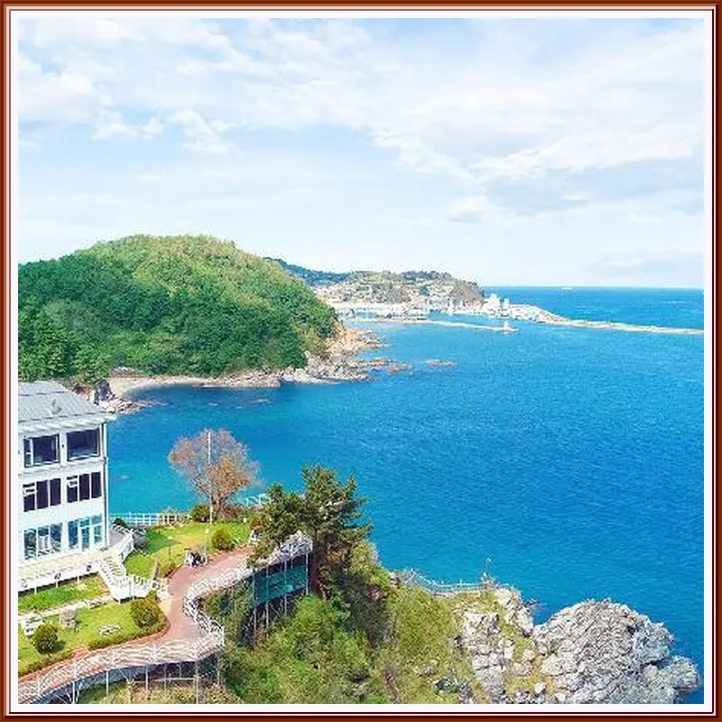 Samcheok White Romantic Pension hotel view