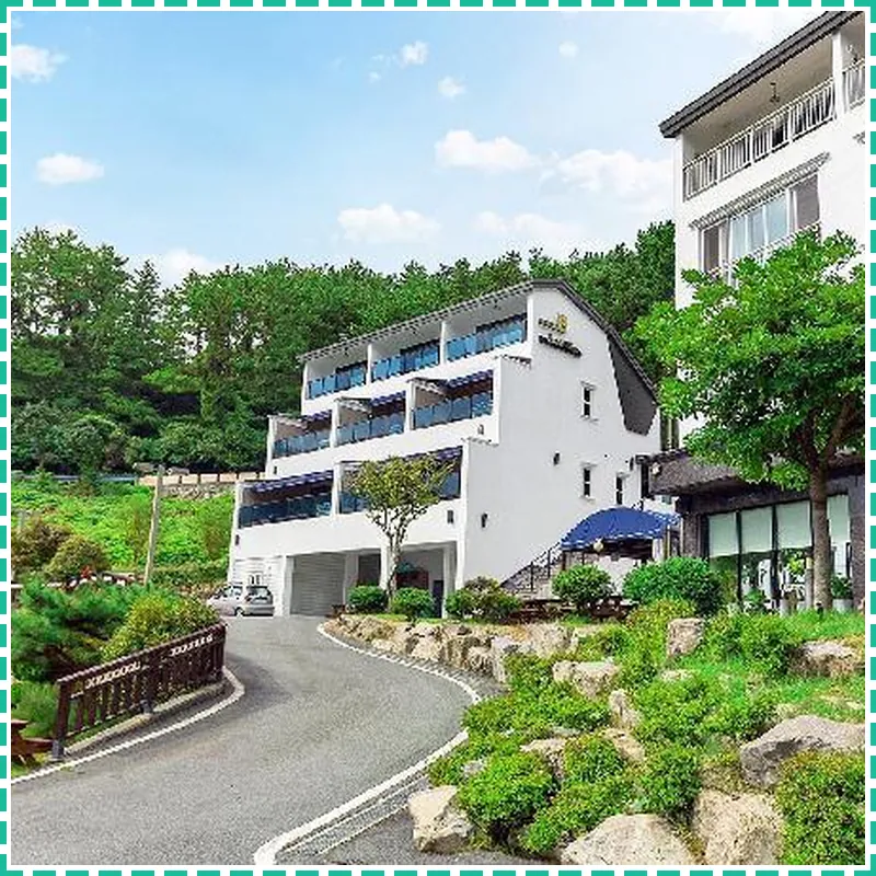 Tongyeong Sea and View Spa Pension hotel view