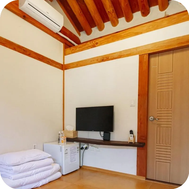 Jeonju Hanok Maeul Deoksugoong (Korea Quality) hotel room