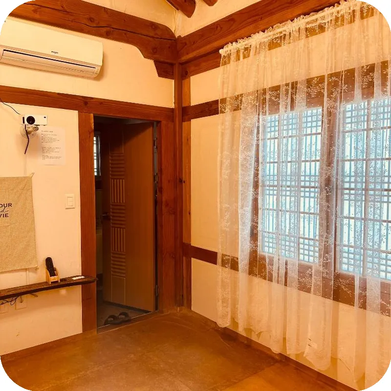 Jeonju Hanok Maeul Deoksugoong (Korea Quality) hotel view