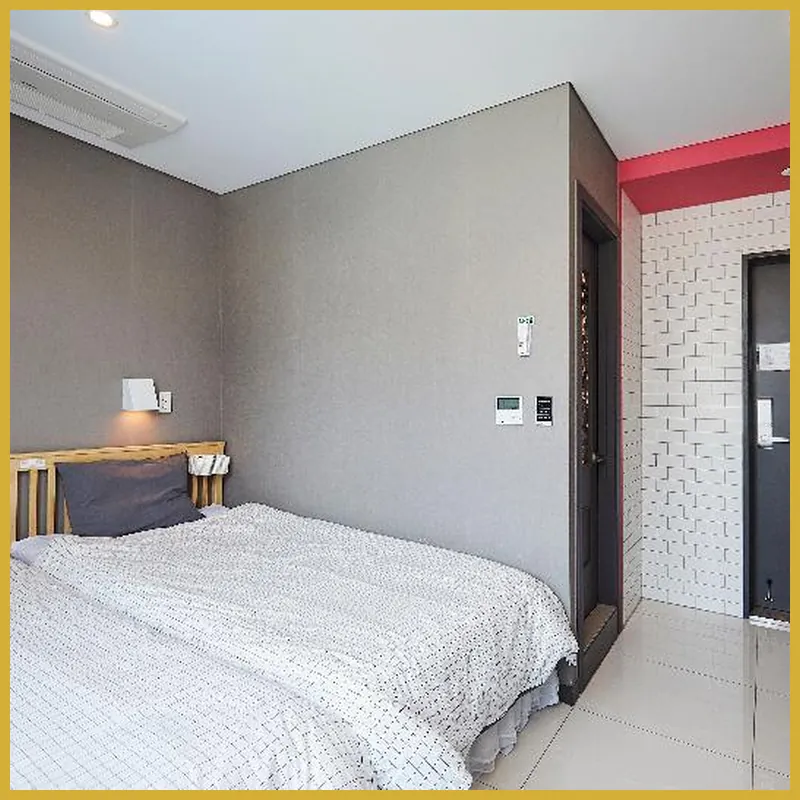 Red-Lighthouse Guest House hotel room