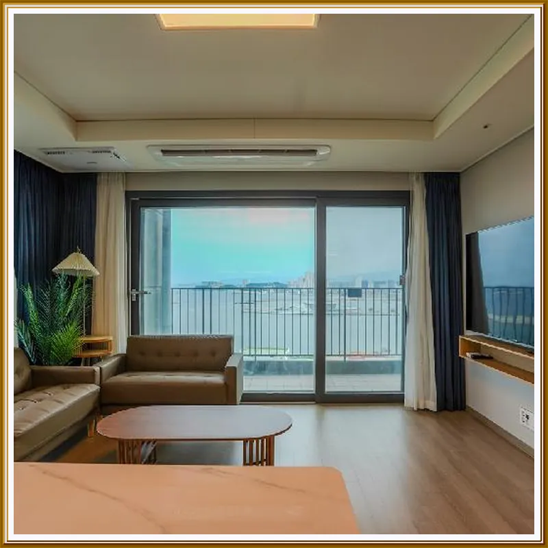 More Than Sokcho Lighthouse Branch hotel room