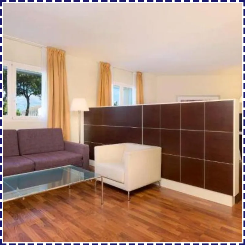 Port Feria Valencia hotel room