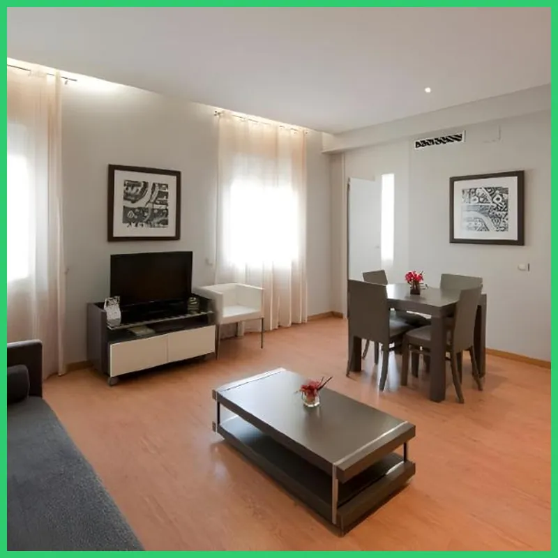 Amister Apartments hotel room