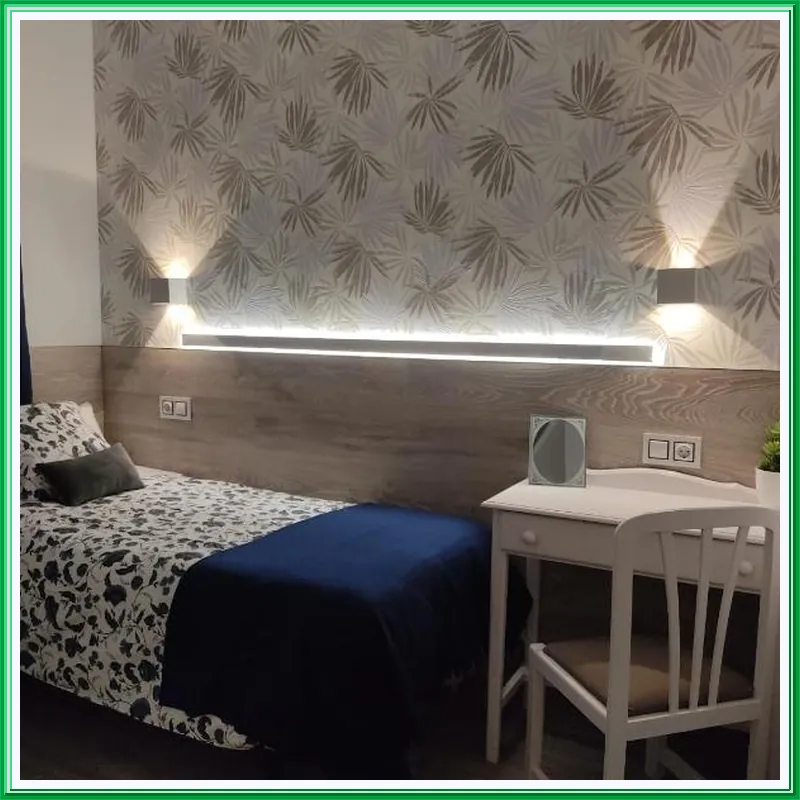 Hostal Alfaro hotel room