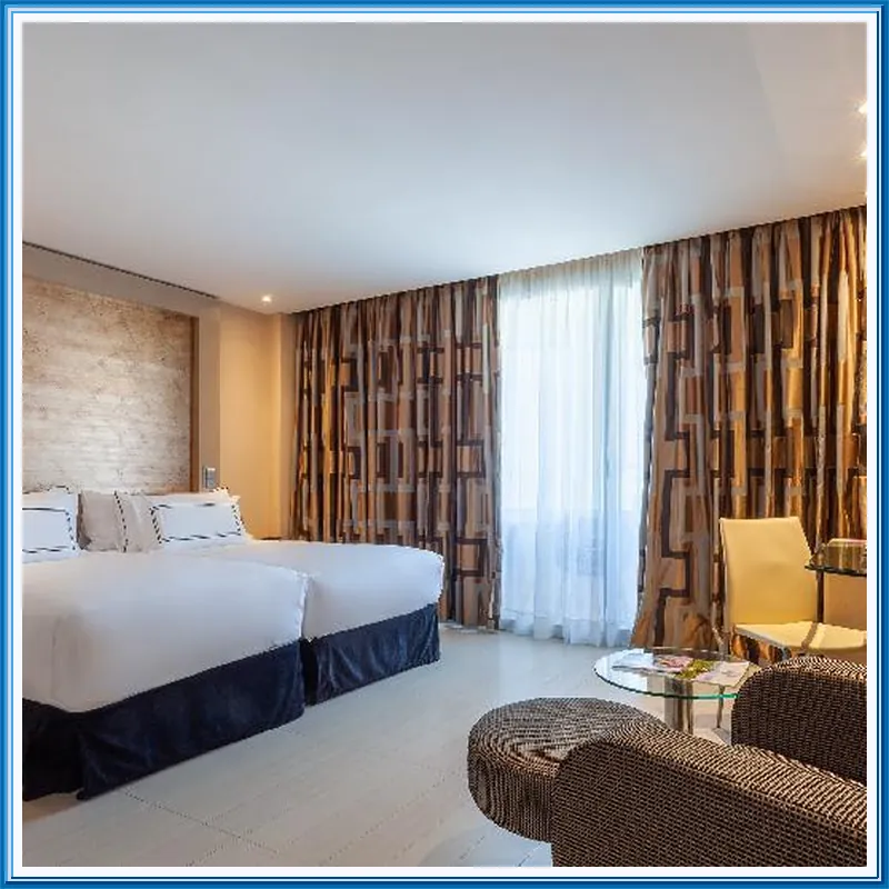 Meliá Sevilla hotel room