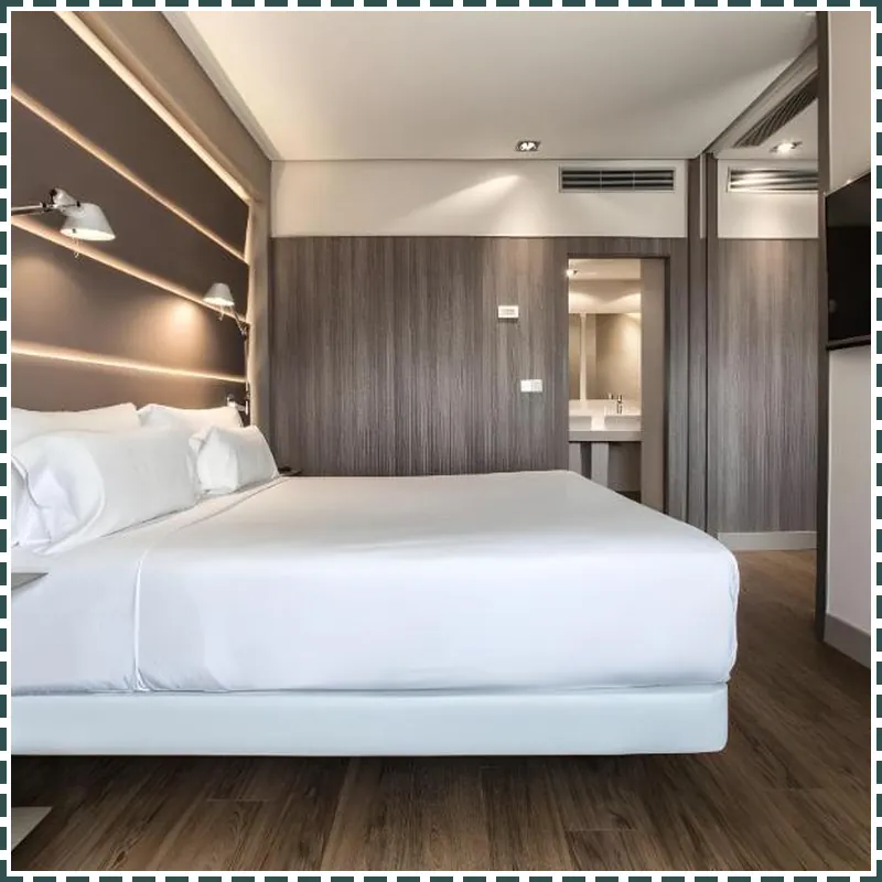 NH Sevilla Plaza de Armas hotel room