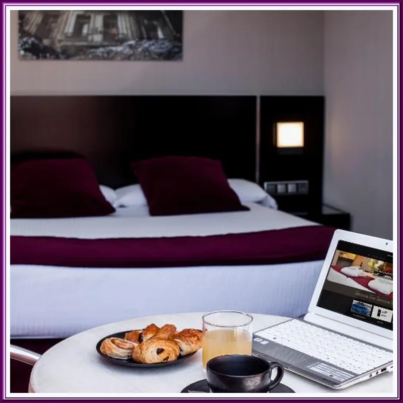 Clement Barajas hotel room