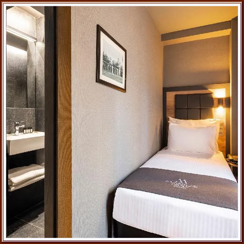 Marius Hotel hotel room