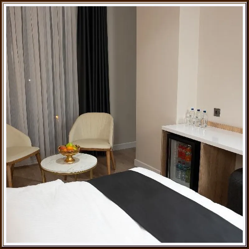 Golden River Hotel By Continent hotel room