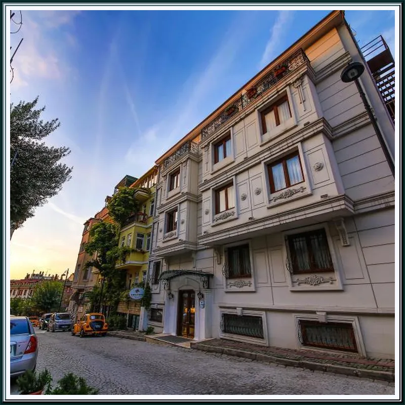 Albinas Hotel Old City hotel view