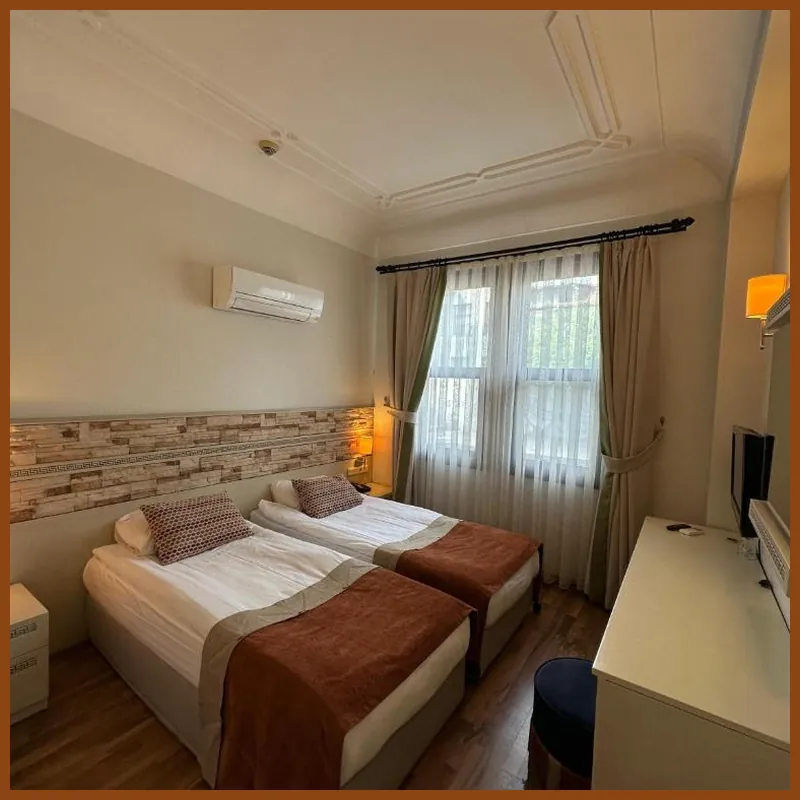 Aspen Hotel hotel room