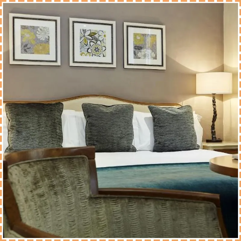 Sir Christopher Wren Hotel & Spa hotel room