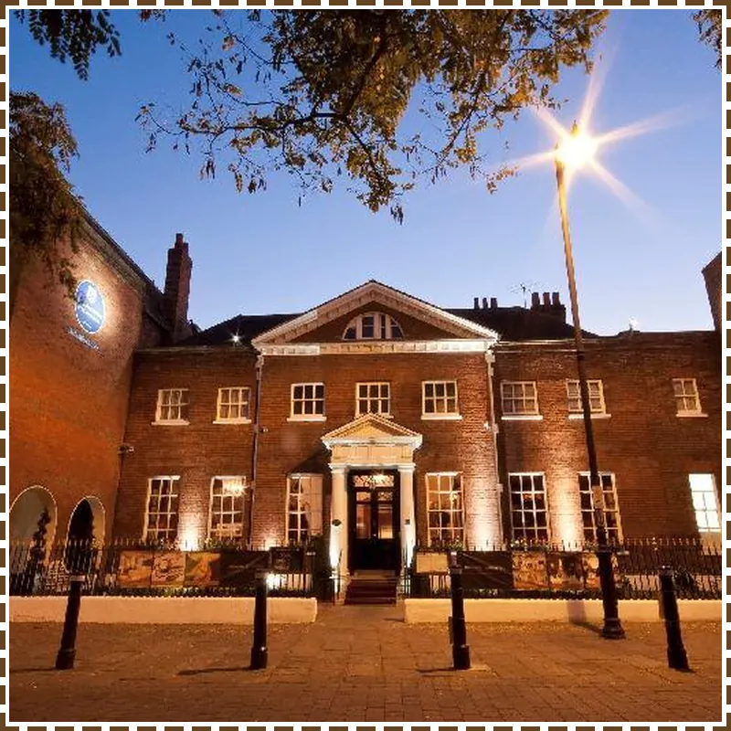 Sir Christopher Wren Hotel & Spa hotel view