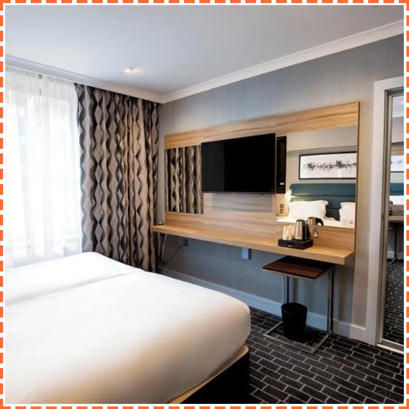 City Sleeper at Royal National Hotel hotel room