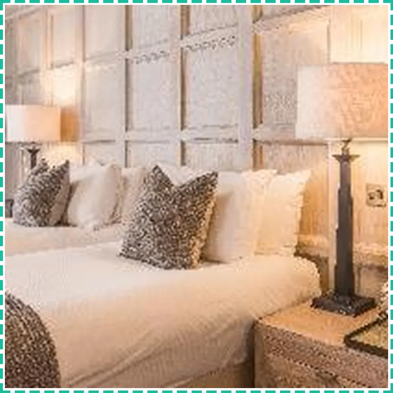 The Scotsman Hotel hotel room