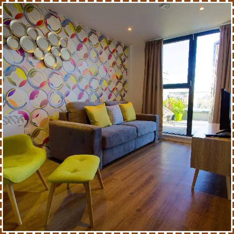 Chavasse Apartments hotel room