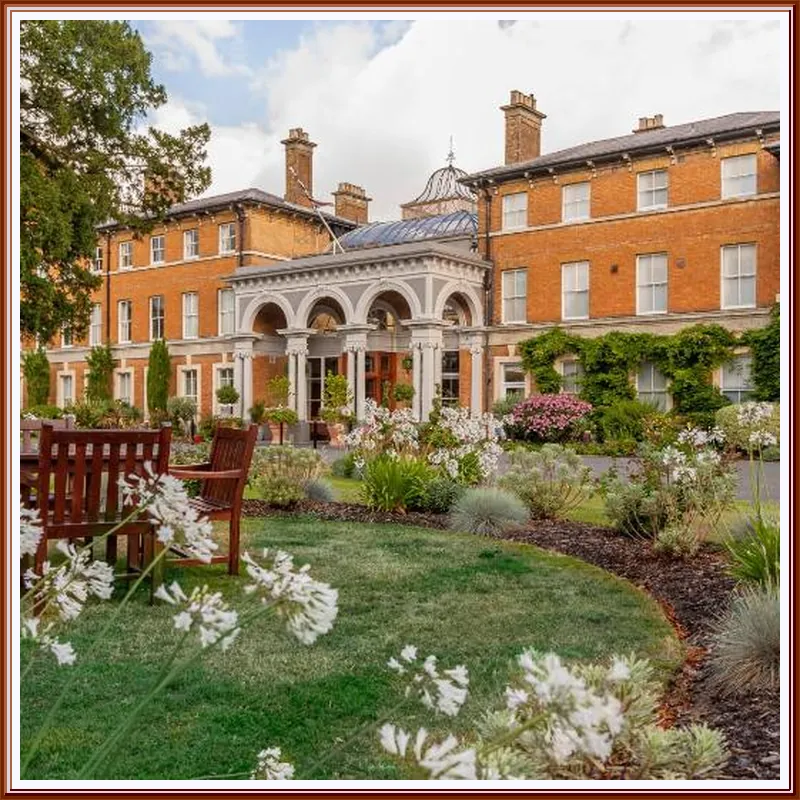 Oatlands Park Hotel hotel view