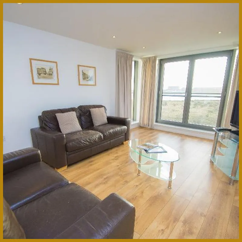 Ocean Apartments hotel room