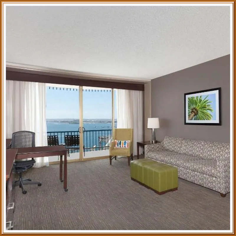 Wyndham San Diego Bayside hotel room