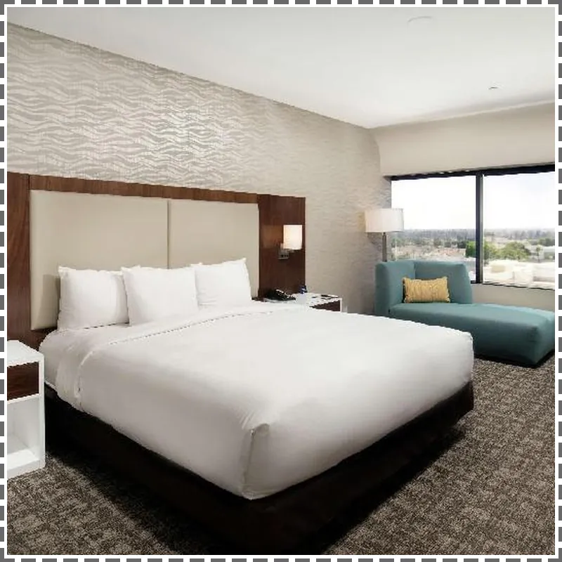 DoubleTree by Hilton Hotel Monrovia-Pasadena Area hotel room
