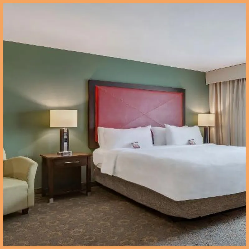 Crowne Plaza Houston Galleria Area By IHG hotel room