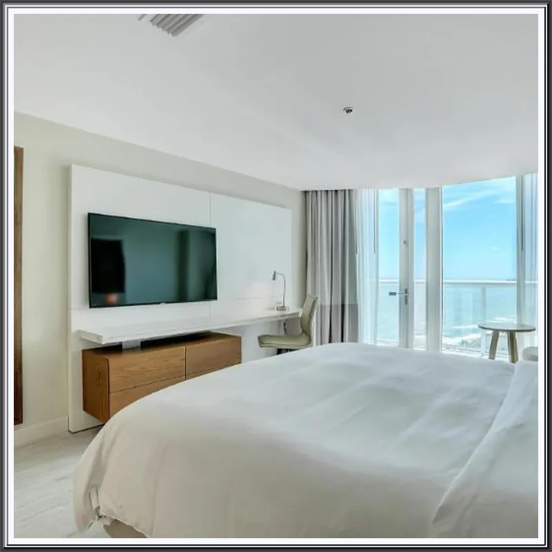 Beach House Fort Lauderdale, a Hilton Resort hotel room