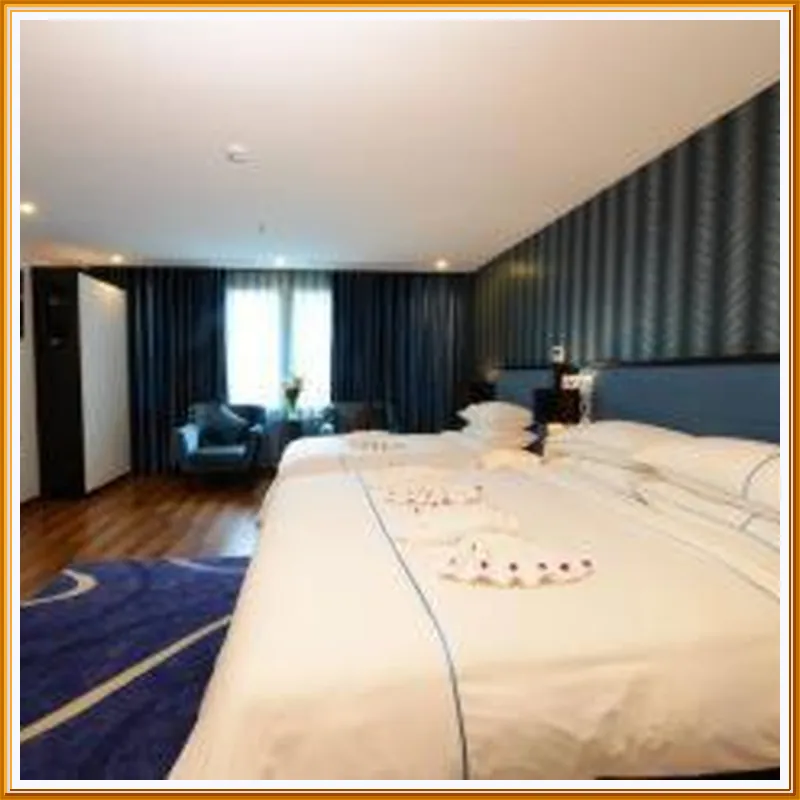 Hanoi Emerald Waters Hotel and Spa hotel room