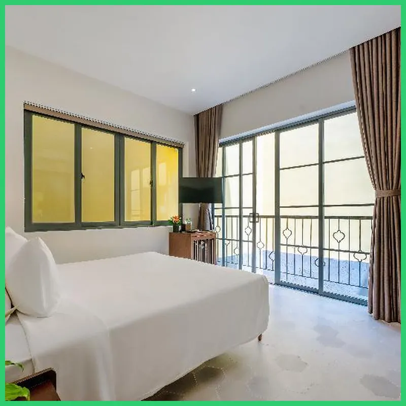 Chillax Old Town Villa hotel room